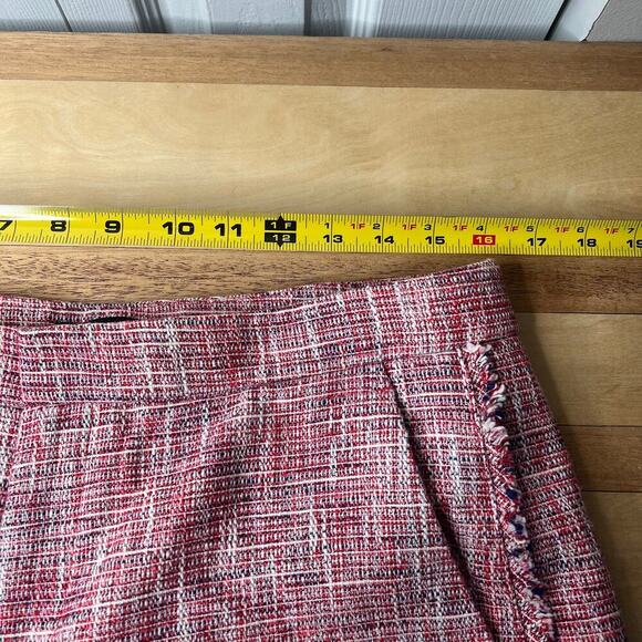Banana Republic Women's Tweed Frayed Trim High-Rise Shorts Pink Red Sz 8 Preppy - Picture 6 of 8